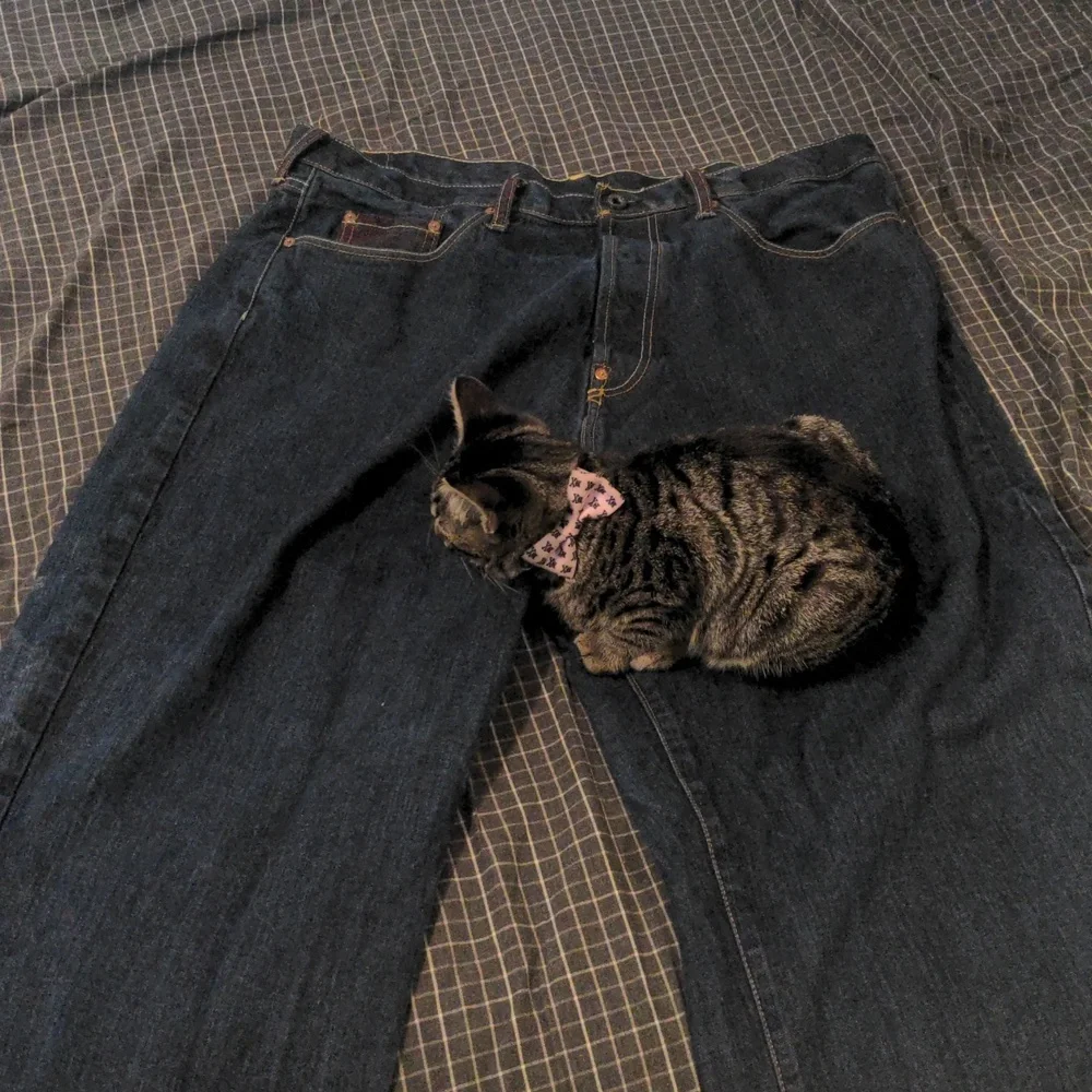RMC Vintage Embroidered Jeans - Picture 6 of 6